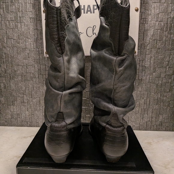 Frye Black and Gray Leather Slouch Boots Sz 7.5 - Picture 3 of 16